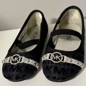 Michael Kors flats w straps, Little girls, baby girls, size 7, black